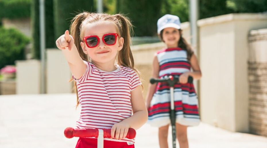 Kids' Clothes Guide: What to Wear When You Travel From Cold to Hot Weather