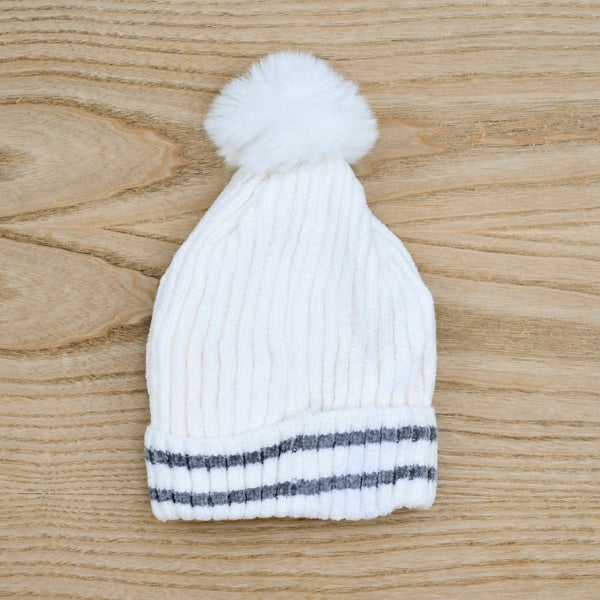 Stylish Smile Pom Pom Beanie