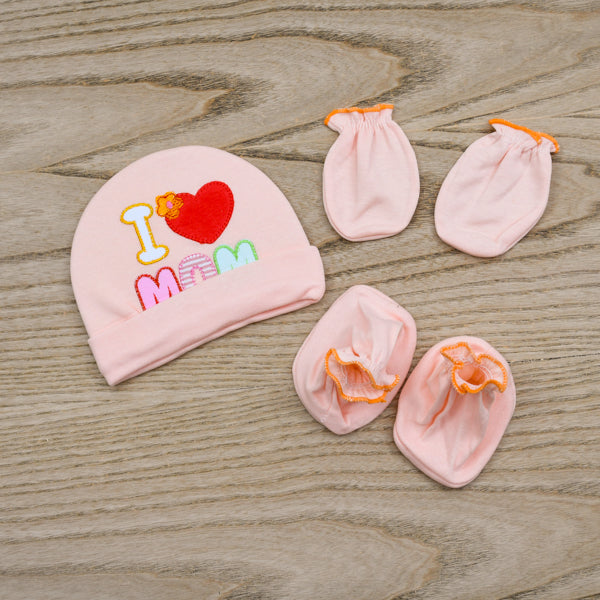 New Born Baby I love Mom Cap Botties and Mitten Set