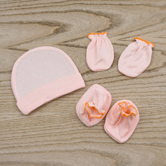 New Born Baby I love Mom Cap Botties and Mitten Set