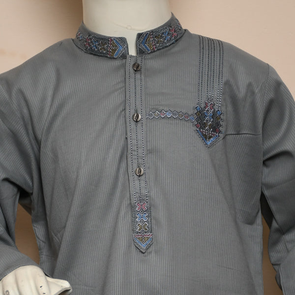 Boys Embroidered Kurta Pajama