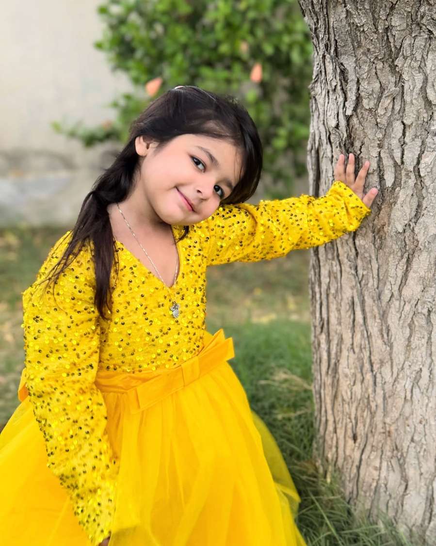 Shimmer & Shine Princess Gown – Girls' Party Dress with Sequin Bodice  for Birthdays, Parties, Weddings & More (Ages 1–12 Years)